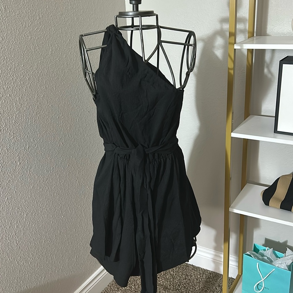 Black one shoulder tie midi dress new without tags w tie belt